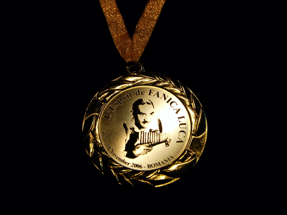 Medallie von Michael Dinner Gold des Panflötenfestivals 2006 in Bukarest